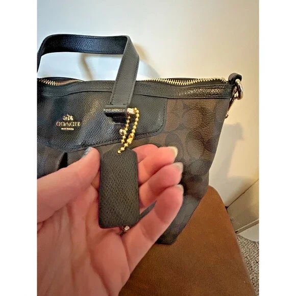 COACH SIGNATURE PLEATED TOTE BAG W/TAG Peyton